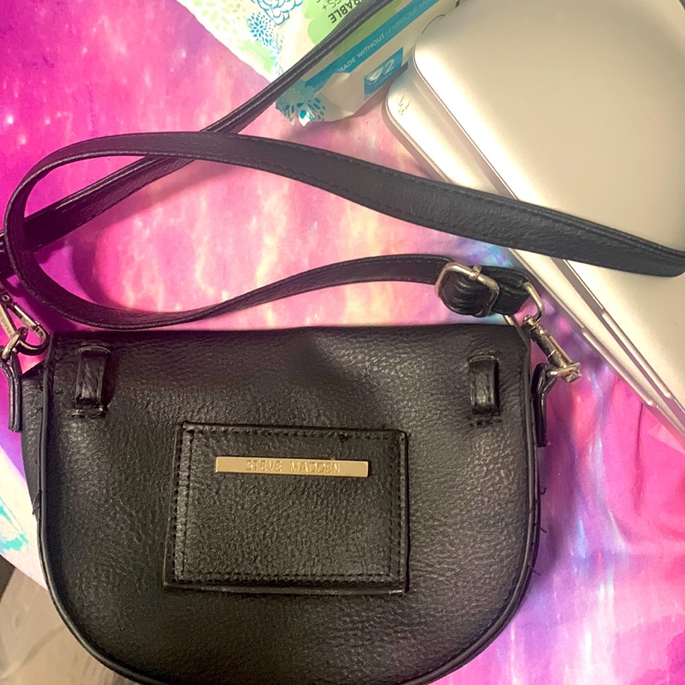 Steven madden cross over bag